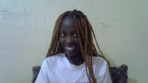 Vee online show from March 7, 5:42 pm