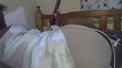 prettyalma online show from March 11, 6:54 pm