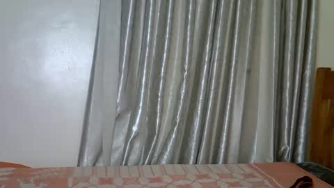 Snapshot of prettybabe02 chatting on October 13, 12:13 am SaraCattra online show from October 13, 12:13 am