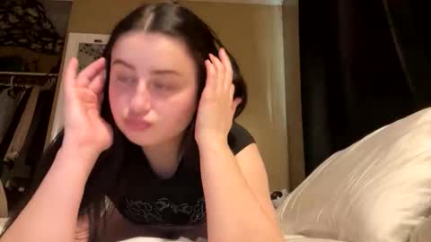 prettybaby22 online show from January 15, 11:11 pm