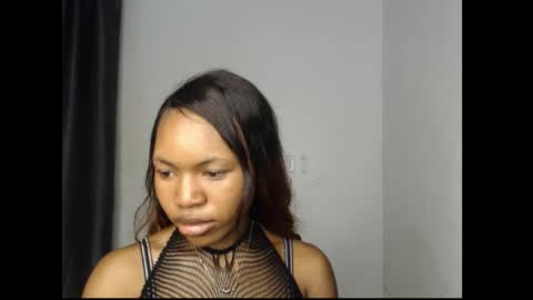 helen online show from March 25, 8:01 pm