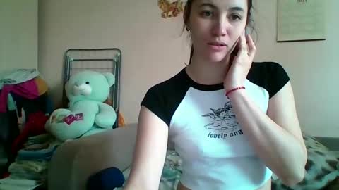 Bella online show from April 23, 8:33 am