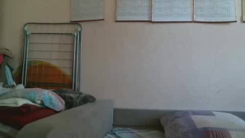 Snapshot of prettybella_7 chatting on October 7, 11:03 am Bella online show from October 7, 11:03 am