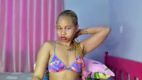 Snapshot of prettybigclit_ebony chatting on September 14, 7:06 am prettybigclit_ebony online show from September 14, 7:06 am