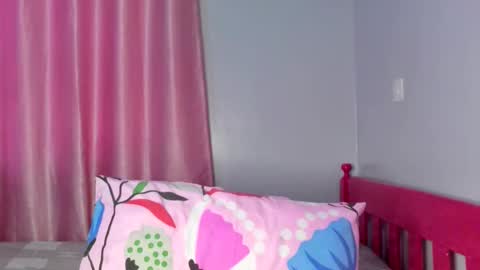Snapshot of prettybigclit_ebony chatting on September 19, 7:18 am prettybigclit_ebony online show from September 19, 7:18 am