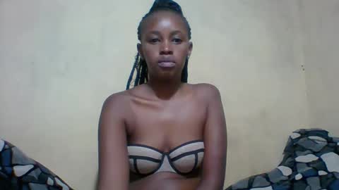 Snapshot of prettycarl_2 chatting on January 2, 11:16 pm prettycarl_2 online show from January 2, 11:16 pm