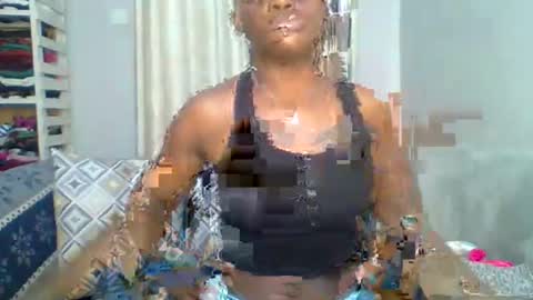 PrettyEla online show from January 8, 1:04 pm