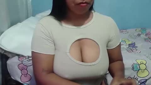 prettygirl_ynna online show from March 10, 11:14 am