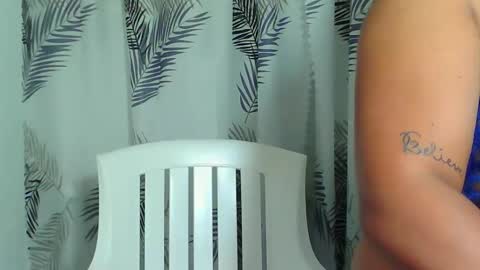 prettygirl_ynna online show from January 15, 3:23 am