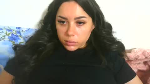 prettyjulliette online show from June 24, 6:18 pm