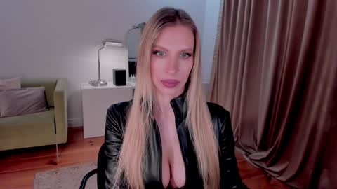 Snapshot of prettyk1ller chatting on February 9, 2:17 am Eva online show from February 9, 2:17 am