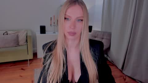 Snapshot of prettyk1ller chatting on January 11, 12:44 am Eva online show from January 11, 12:44 am