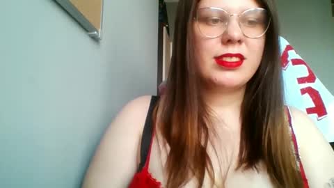 Lisa online show from March 12, 8:08 am