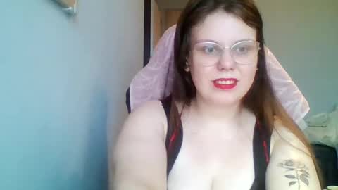 Lisa online show from January 16, 2:41 pm