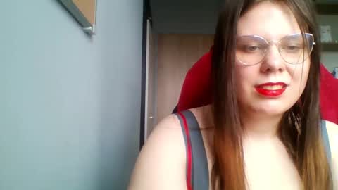 Lisa online show from February 28, 8:20 am