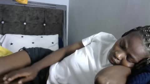 prettynancy19 online show from March 11, 3:22 am