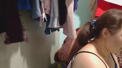 Snapshot of prettynhing chatting on February 26, 12:49 pm Nhing online show from February 26, 12:49 pm