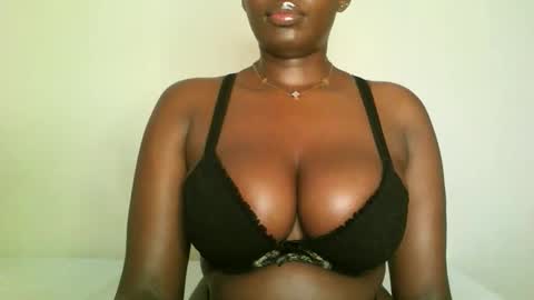 prettyvishy online show from April 28, 6:39 am