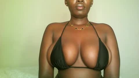 prettyvishy online show from February 20, 2:51 am