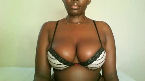 prettyvishy online show from April 25, 7:00 am