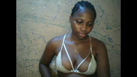 prettyxxpac online show from April 19, 12:43 am