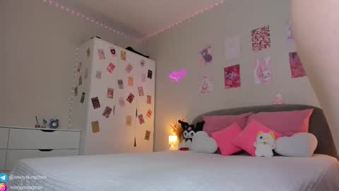 Kristy online show from September 28, 7:36 am