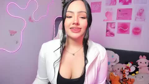 saris online show from June 16, 10:33 pm