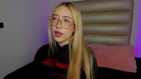 princess_tokyo_ online show from January 7, 9:18 pm