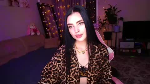 princessamira1 online show from November 30, 2:21 pm