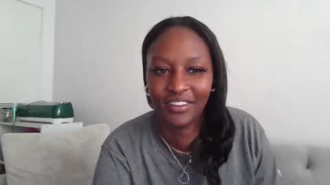 Snapshot of princesscosima chatting on October 27, 1:50 pm PrincessCosimaChinky online show from October 27, 1:50 pm