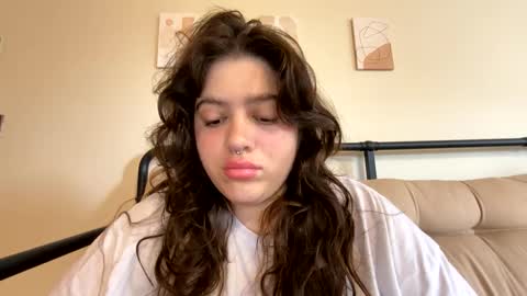 Snapshot of princesslaylaa chatting on October 6, 9:08 pm princessviccxo online show from October 6, 9:08 pm