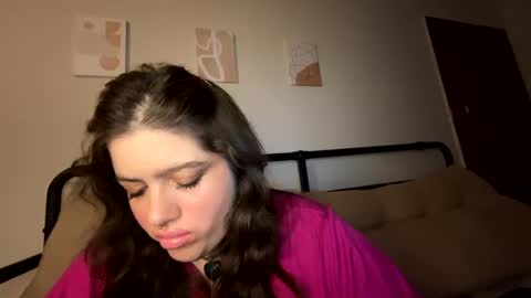 Snapshot of princesslaylaa chatting on October 9, 4:49 am princessviccxo online show from October 9, 4:49 am
