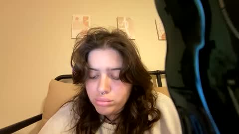 Snapshot of princesslaylaa chatting on September 28, 3:35 am princessviccxo online show from September 28, 3:35 am