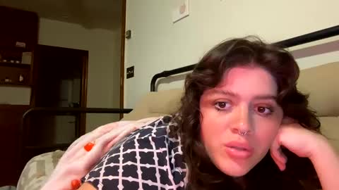 Snapshot of princesslaylaa chatting on February 3, 6:45 am princessviccxo online show from February 3, 6:45 am