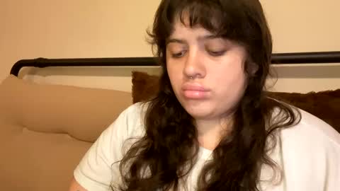 Snapshot of princesslaylaa chatting on February 1, 6:54 am princessviccxo online show from February 1, 6:54 am