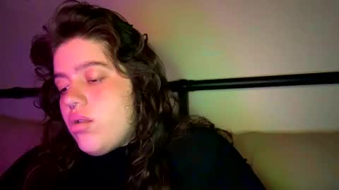 Snapshot of princesslaylaa chatting on February 20, 9:33 am princessviccxo online show from February 20, 9:33 am