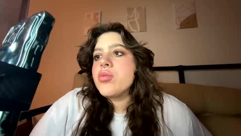 Snapshot of princesslaylaa chatting on October 12, 2:47 am princessviccxo online show from October 12, 2:47 am
