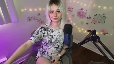 Starr online show from August 6, 8:49 pm