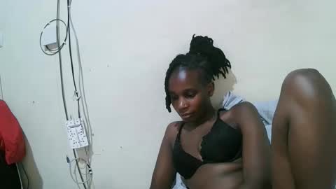 pritty_amber online show from April 18, 7:58 pm