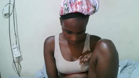 pritty_amber online show from April 21, 1:42 am