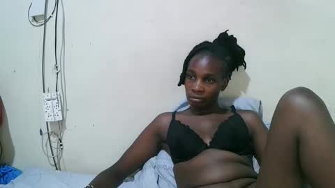 pritty_amber online show from April 18, 7:29 pm