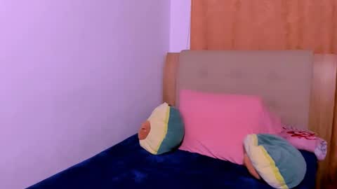 Mara online show from January 2, 4:52 am