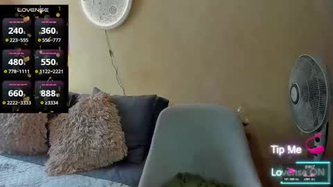 psique_naughty2 online show from March 17, 4:33 pm