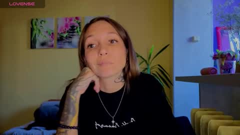 Snapshot of psyheya chatting on September 14, 9:51 am LUCY -----    online show from September 14, 9:51 am