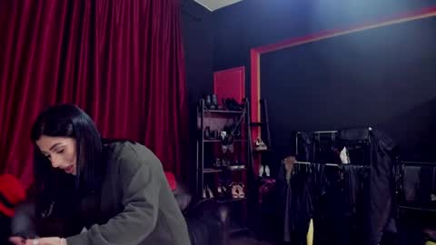 MissPuffyLove online show from February 28, 9:44 pm