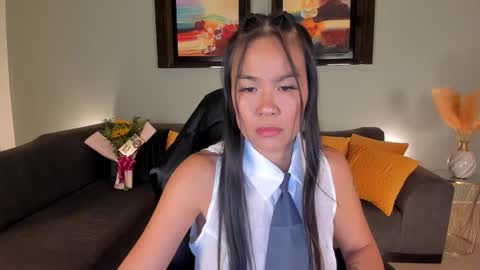 Snapshot of puiyee_ chatting on February 14, 4:41 pm Pui Yee online show from February 14, 4:41 pm