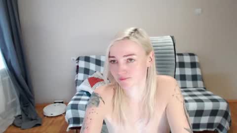 Polly online show from March 11, 5:33 am