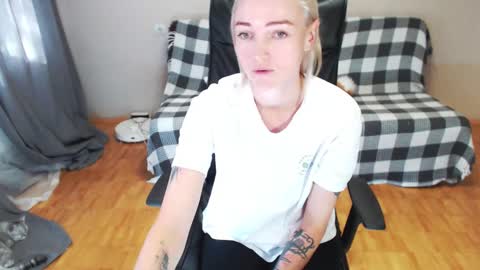 Polly online show from September 18, 5:50 am