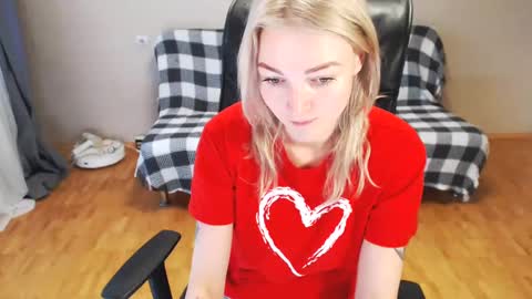 Polly online show from January 7, 7:42 am