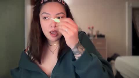 Pumpkin bunny online show from December 16, 8:47 pm